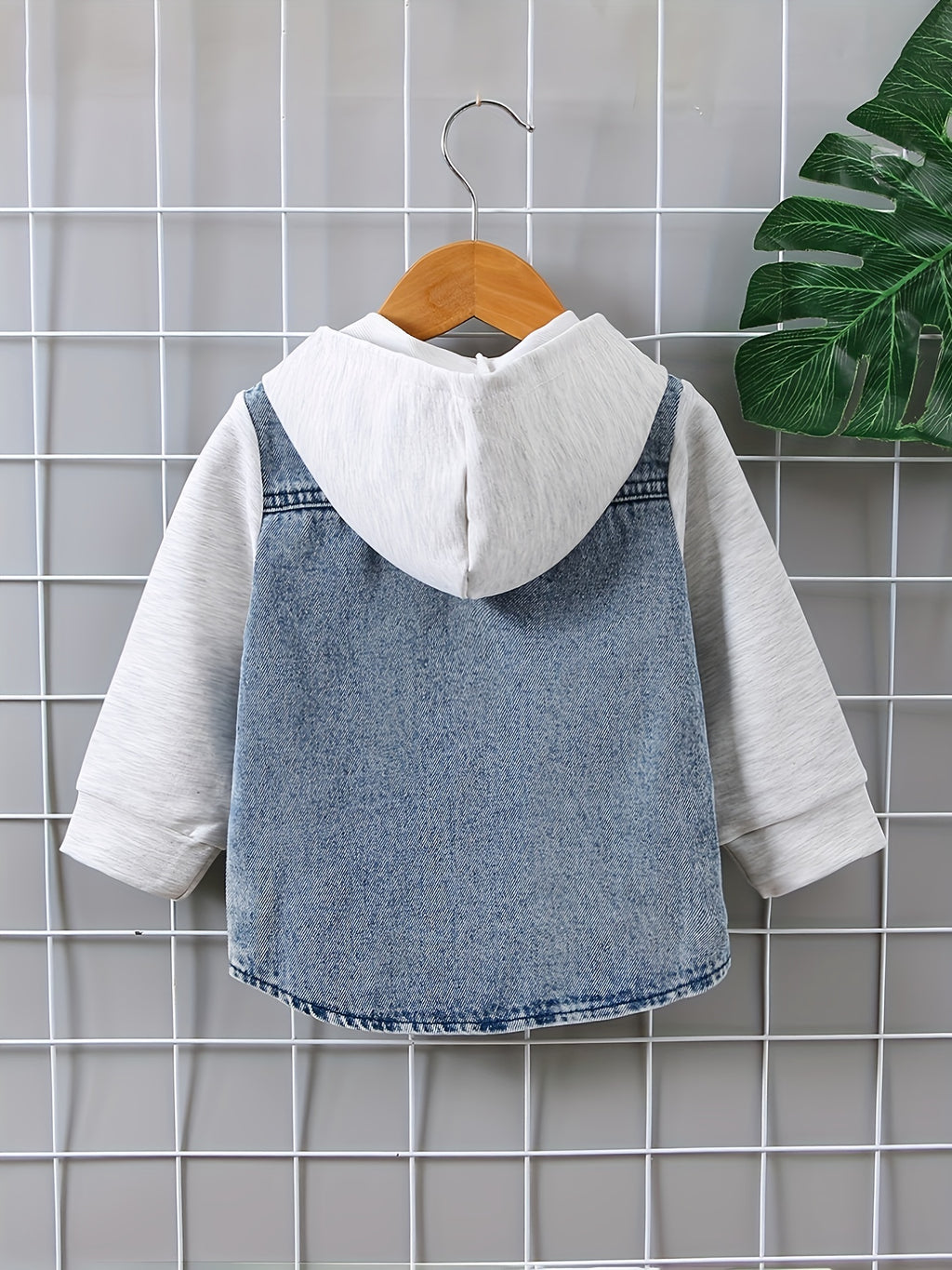 Toddler Boys Stylish Hooded Stitching Long-sleeved Single-breasted Denim Coat With Umbrella-shaped Hem Design, Kids Clothes Autumn And Winter