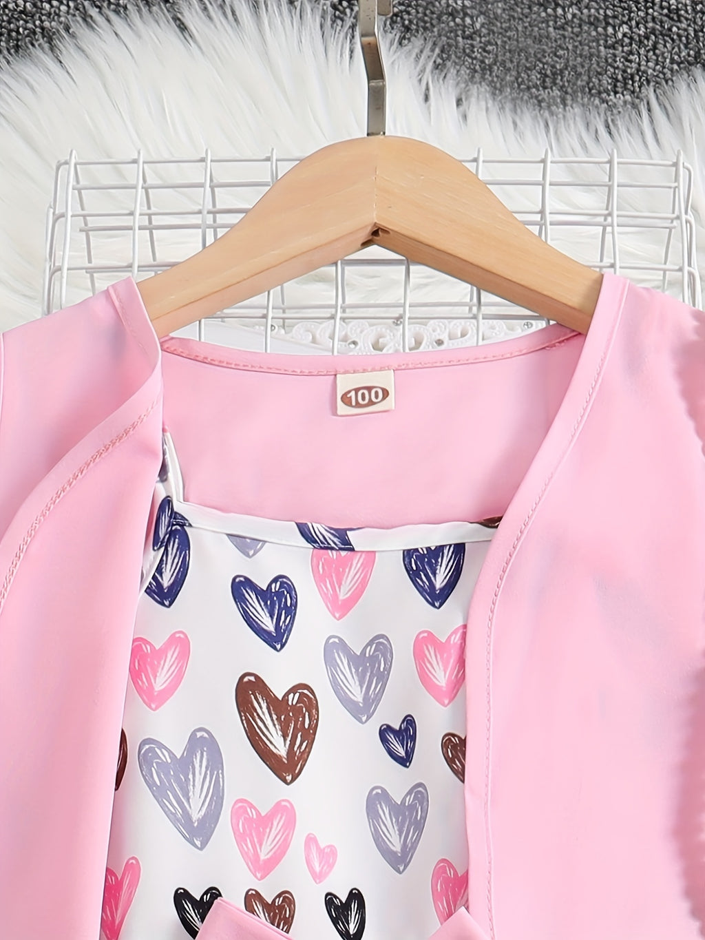 Girls Casual Trendy Cute Cartoon Heart Graphic Jumpsuit & Sleeveless Outwear Set For Summer Holiday Party Kids Clothes