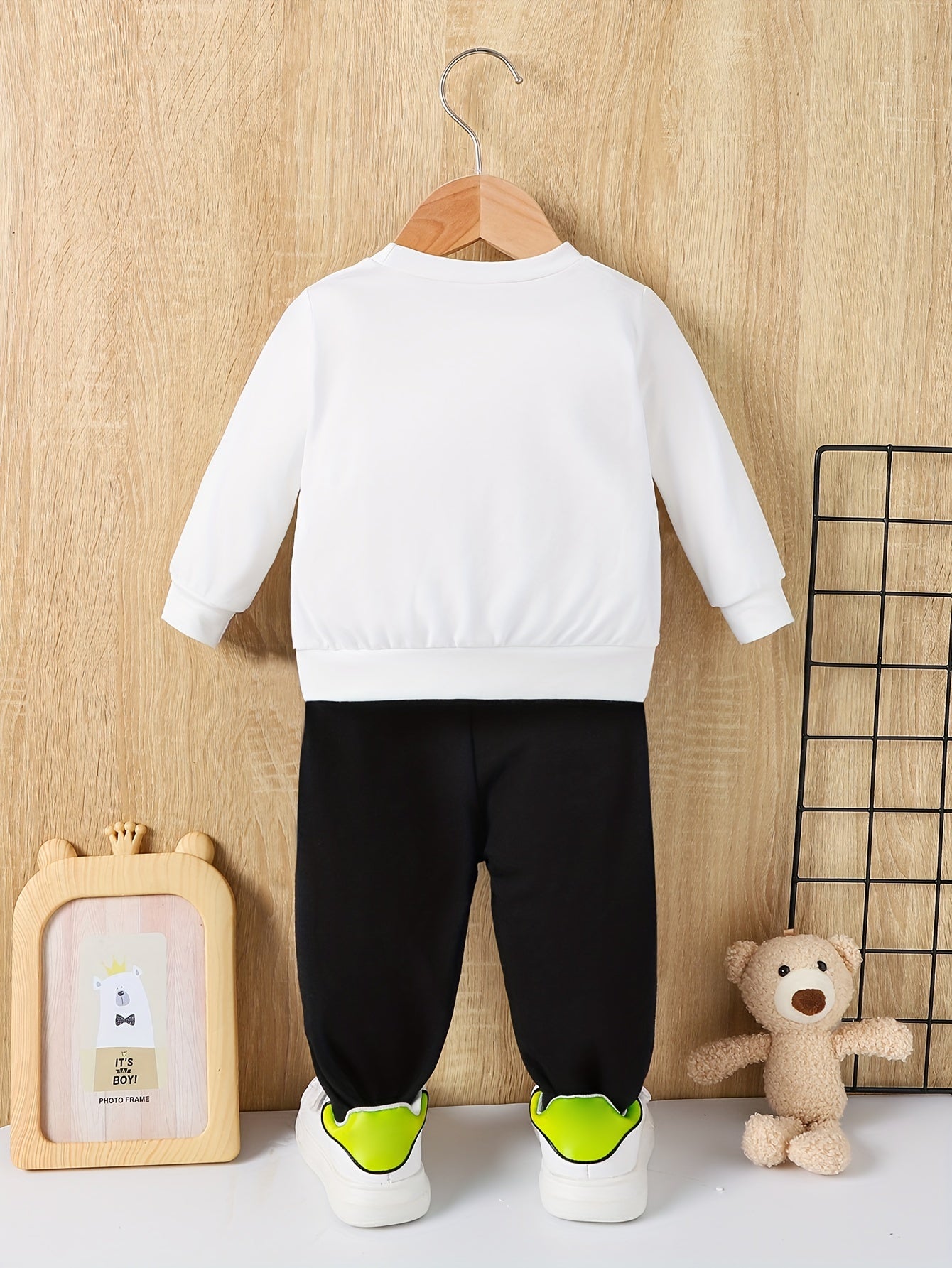 Trendy Happy Face Print Toddler Boy Sweatshirt and Jogger Set, Long Sleeve Fall Winter Kids Tracksuit