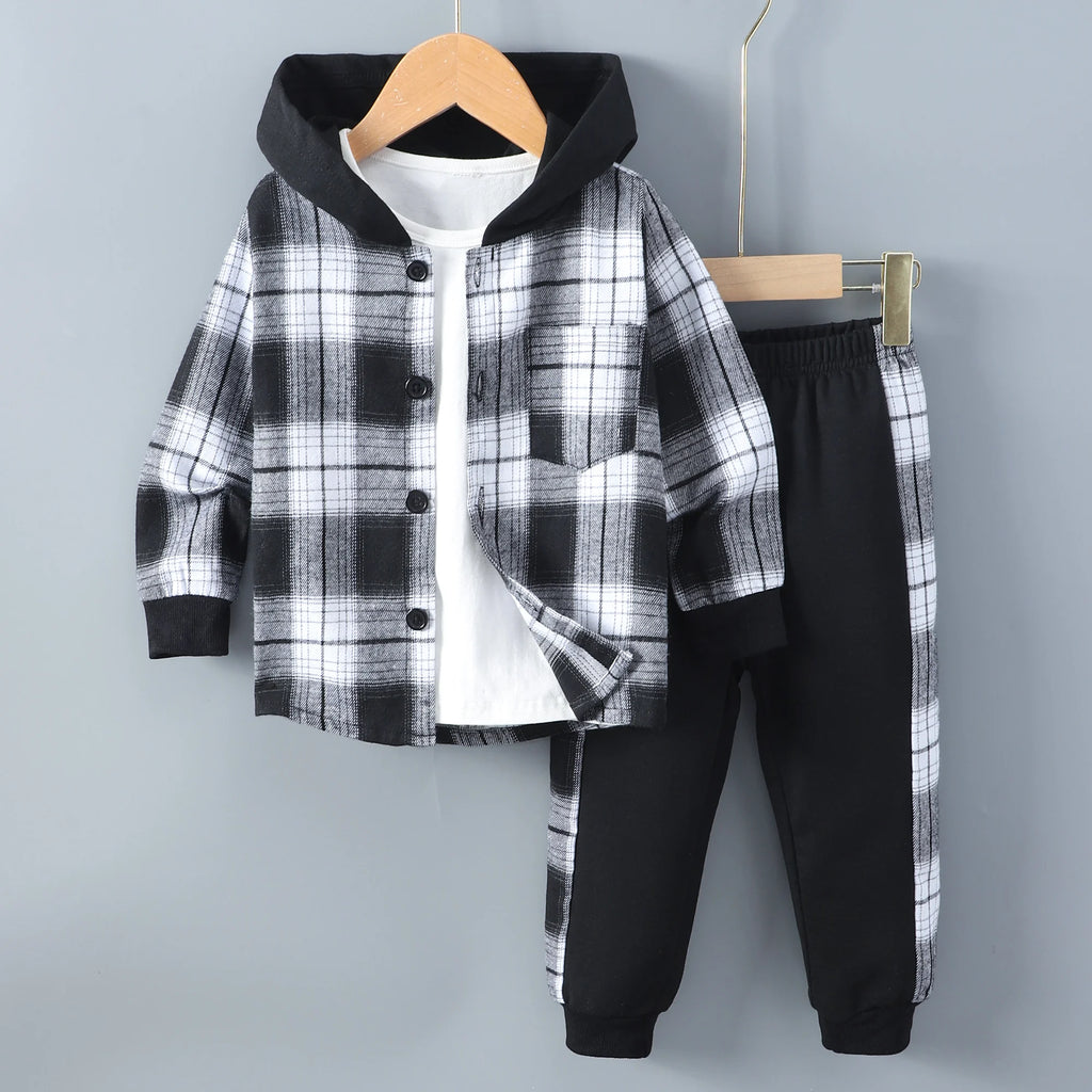Men's and children's long sleeved checkered hooded suit