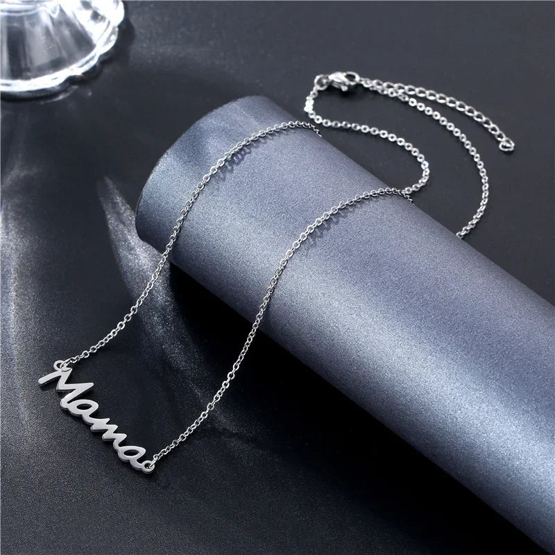 "JEWELRY" "Mom" pendant necklace for Mother's Day, with a name pendant. Mother's Day Mama Letter Pendant Necklace For Women Mom Nameplate Clavicle Chain Choker Stainless Steel Jewelry Minimal Gift