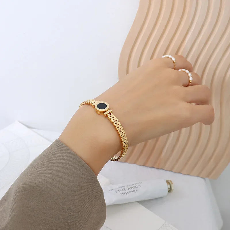 "JEWELRY" Gold-plated surgical steel bangle bracelet for women; Woman Jewelry Gold Plated Surgical Steel Back To Rome Love Letter Bracelet