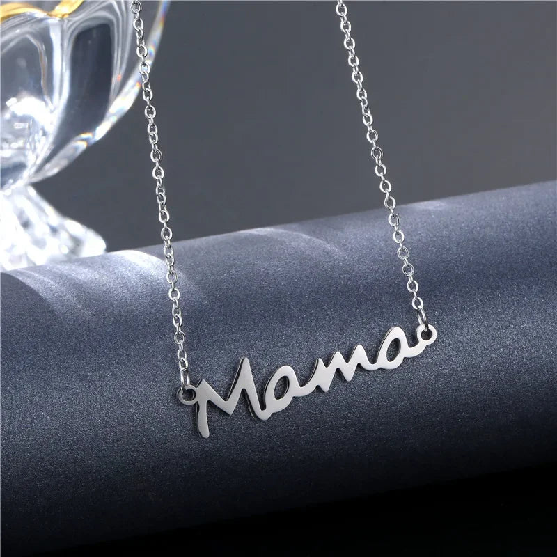 "BIJOUX" Collier pendentif « Mama » pour cadeau au maman, avec pendentif