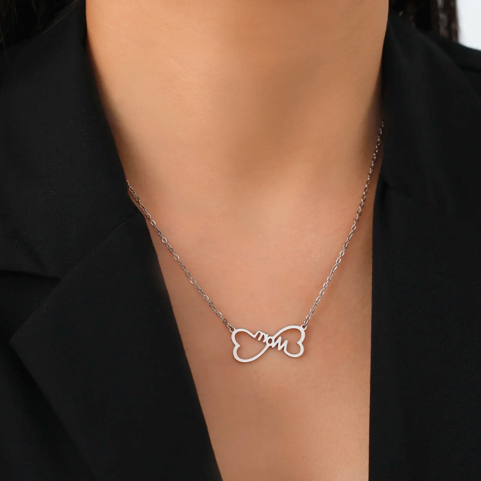 "JEWELRY" Skyrim "Mother" Letter Pendant Necklace for Women, Stainless Steel Neck Chain Choker, Trendy Family Jewelry, Mother's Day Gift for M