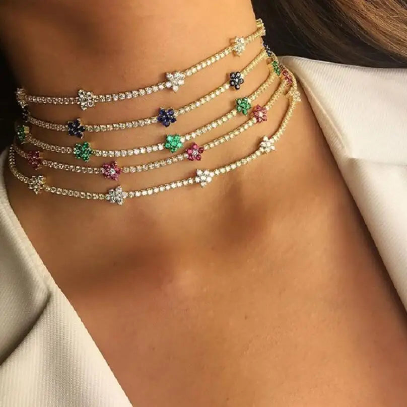 "BIJOUX" Nouveau collier plaqué or avec chaîne en zircon cubique et fleur colorée