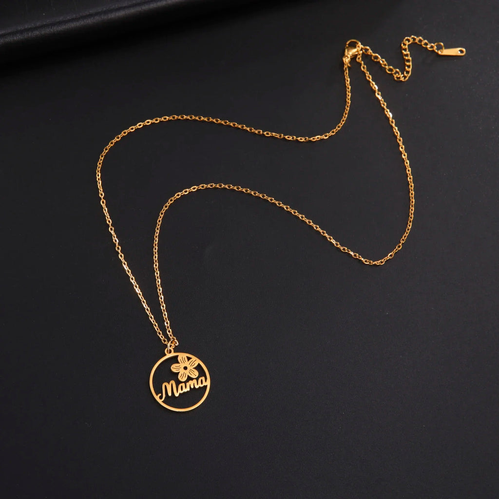 "BIJOUX" Collier pendentif Skyrim « Mama » pour femme, en acier inoxydable, ras de cou tendance
