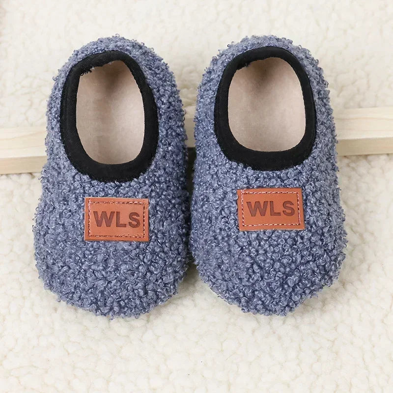 "CHAUSSURE" Pantoufles pour bébé en peluches, souples et antidérapantes, unisex