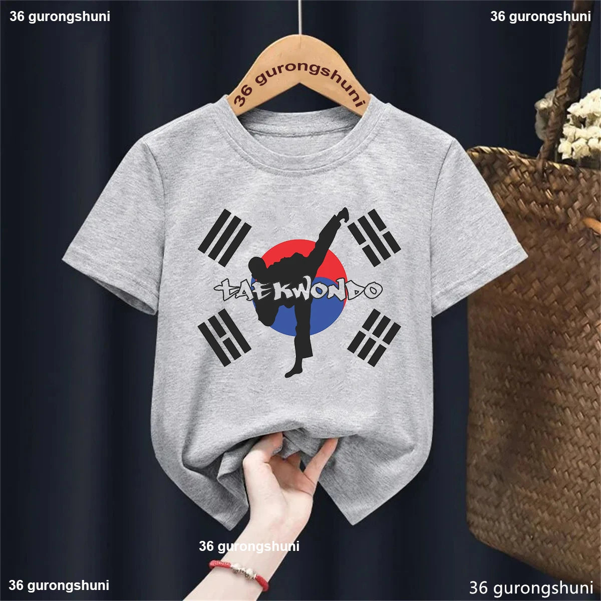 "VETEMENTS" T-shirt garçon tendance avec imprimé art martial décontracté