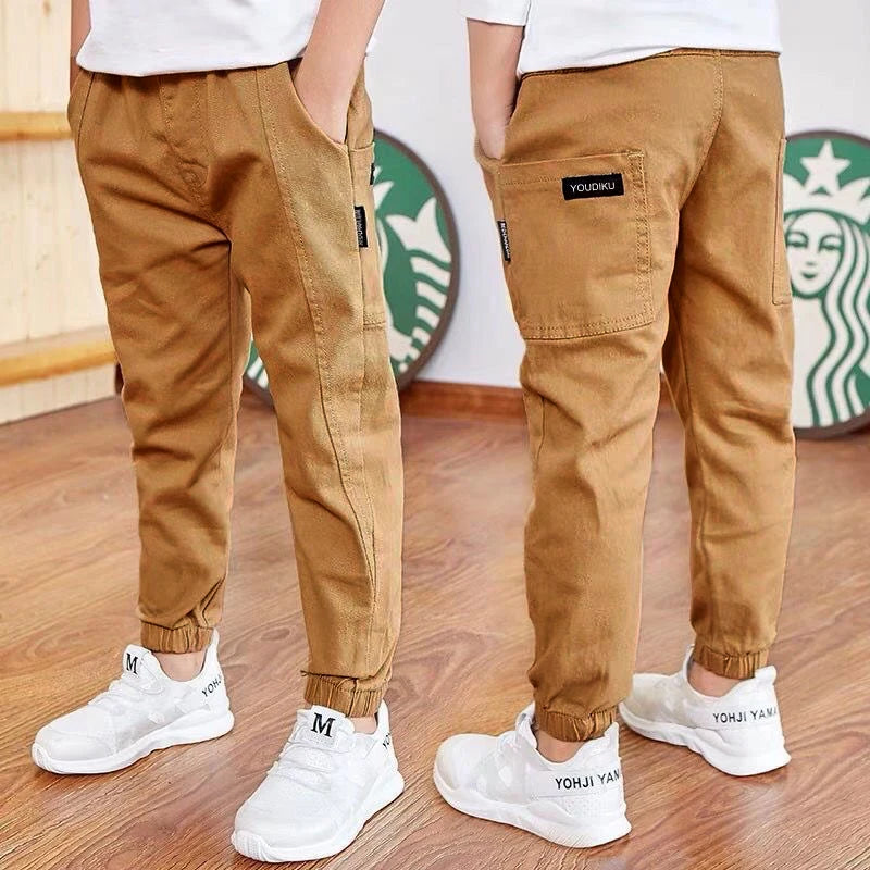 "VETEMENTS" Pantalon décontracté en cotonstyle  garçons,  sportwear 3 à 13 ans