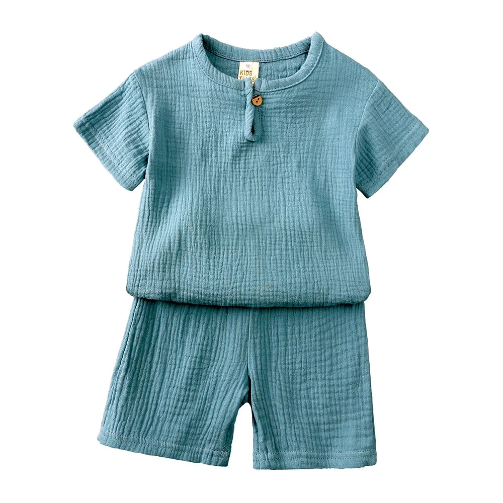 "VETEMENTS" Ensemble pour petits garçons et filles : T-shirt et short unis en coton et lin