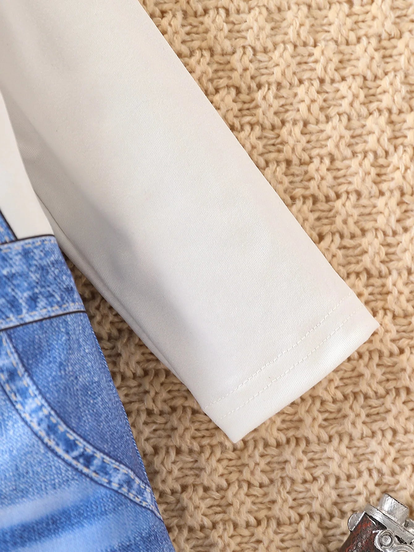 "VETEMENTS" Barboteuse imprimée pour nouveau-né – tenue décontractée de printemps