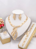 "BIJOUX" Parures de bijoux plaqués or,  collier, bracelet, boucles d'oreilles et bague avec pendentif en zircon
