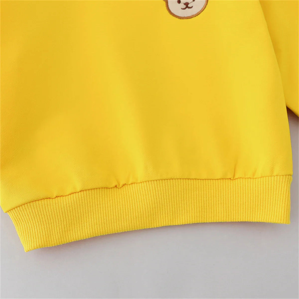 "VETEMENTS" Ensemble 2 pièces pour enfants, pantalon et haut à manches longues, col rond