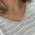 "BIJOUX" Collier ras du cou bohème avec pendentif infini pour femme