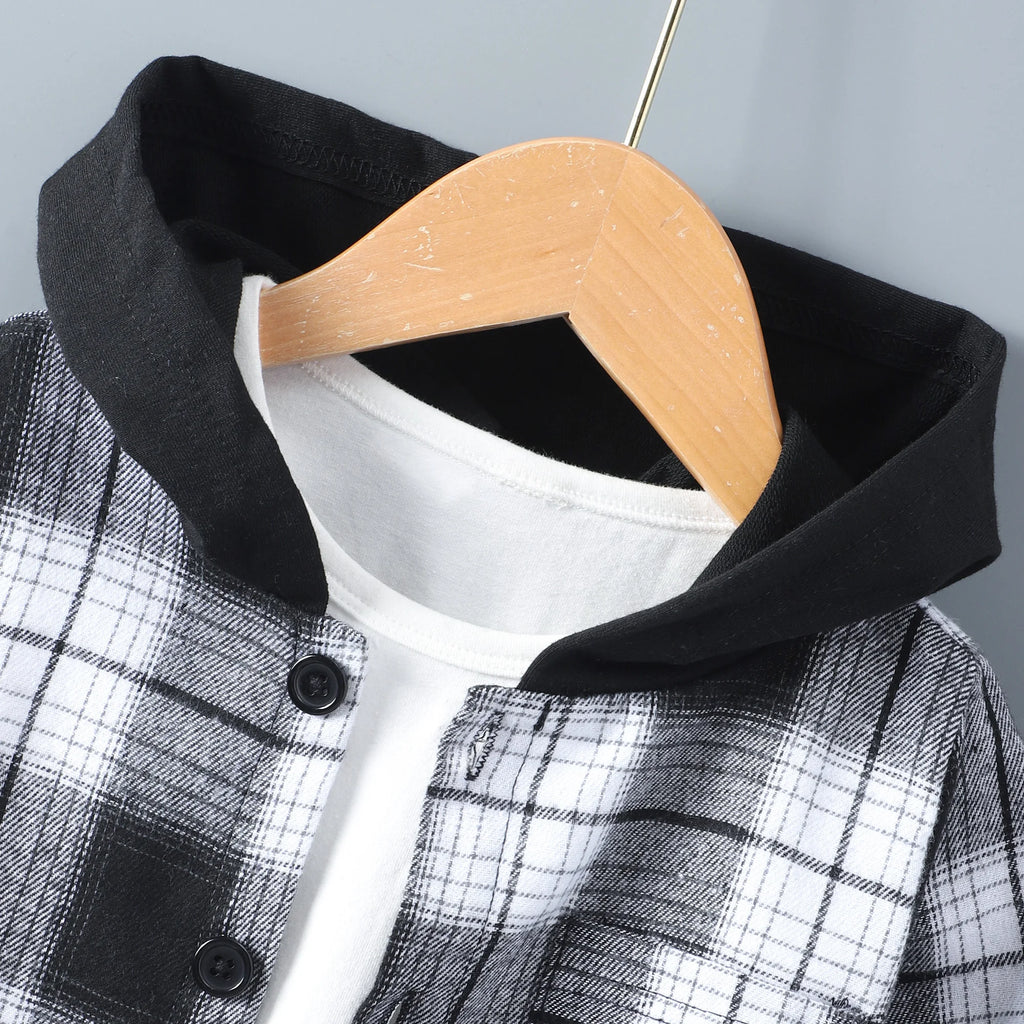 Men's and children's long sleeved checkered hooded suit