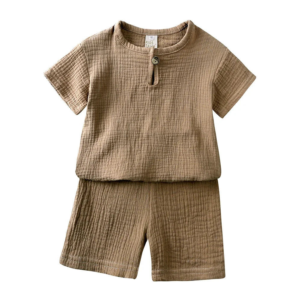 "VETEMENTS" Ensemble pour petits garçons et filles : T-shirt et short unis en coton et lin