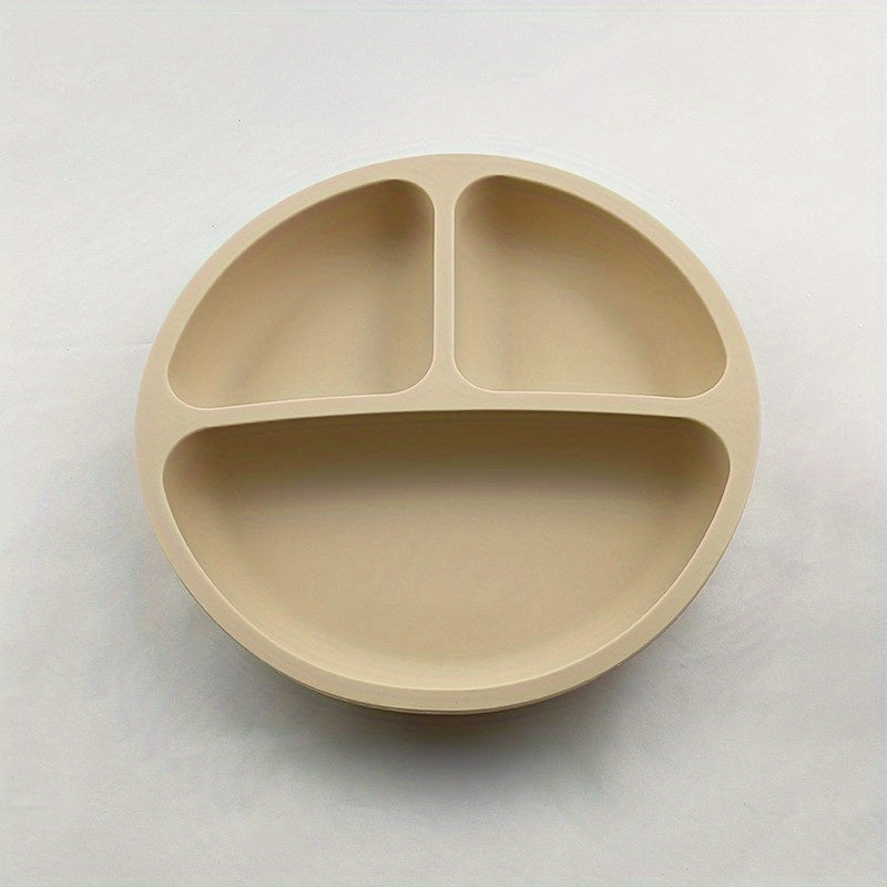 One Silicone Dining Plate for Children, Featuring Four Strong Suction Cups, a Bowl for Kids, a Food Plate, Utensils, And a Microwave-Safe Bowl Free of Bisphenol A.